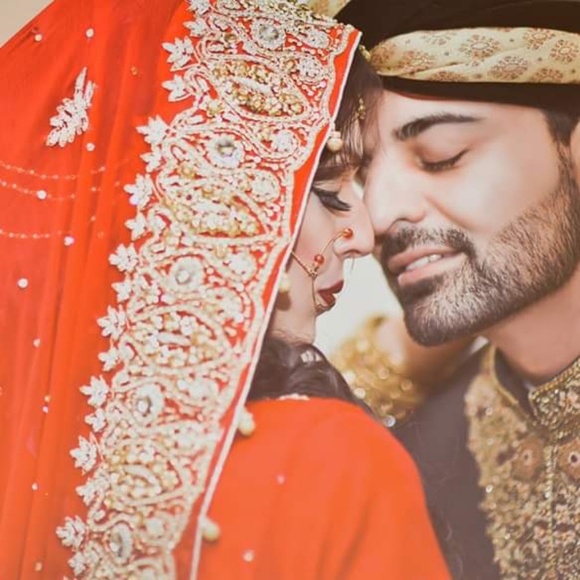 Meet your Posher, Azrah - Picture 2 of 7